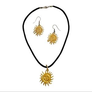 Gold Plated Smiling Sun Flare Necklace with Matching Earrings